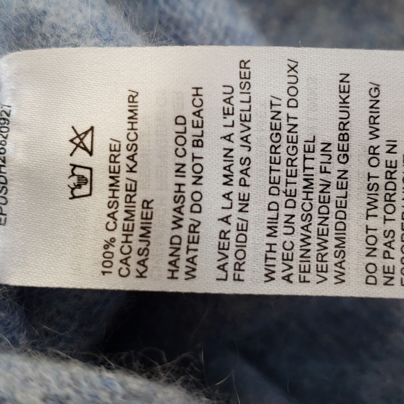 Saks Fifth Avenue 100% Cashmere Sweater - Picture 7 of 7